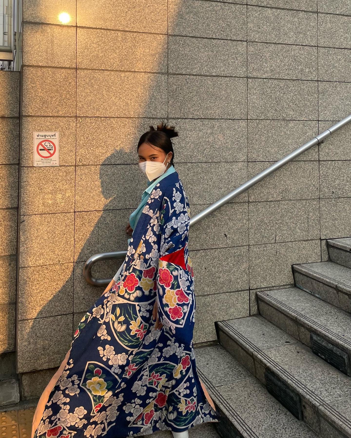 Customer wearing Sumo Vintage