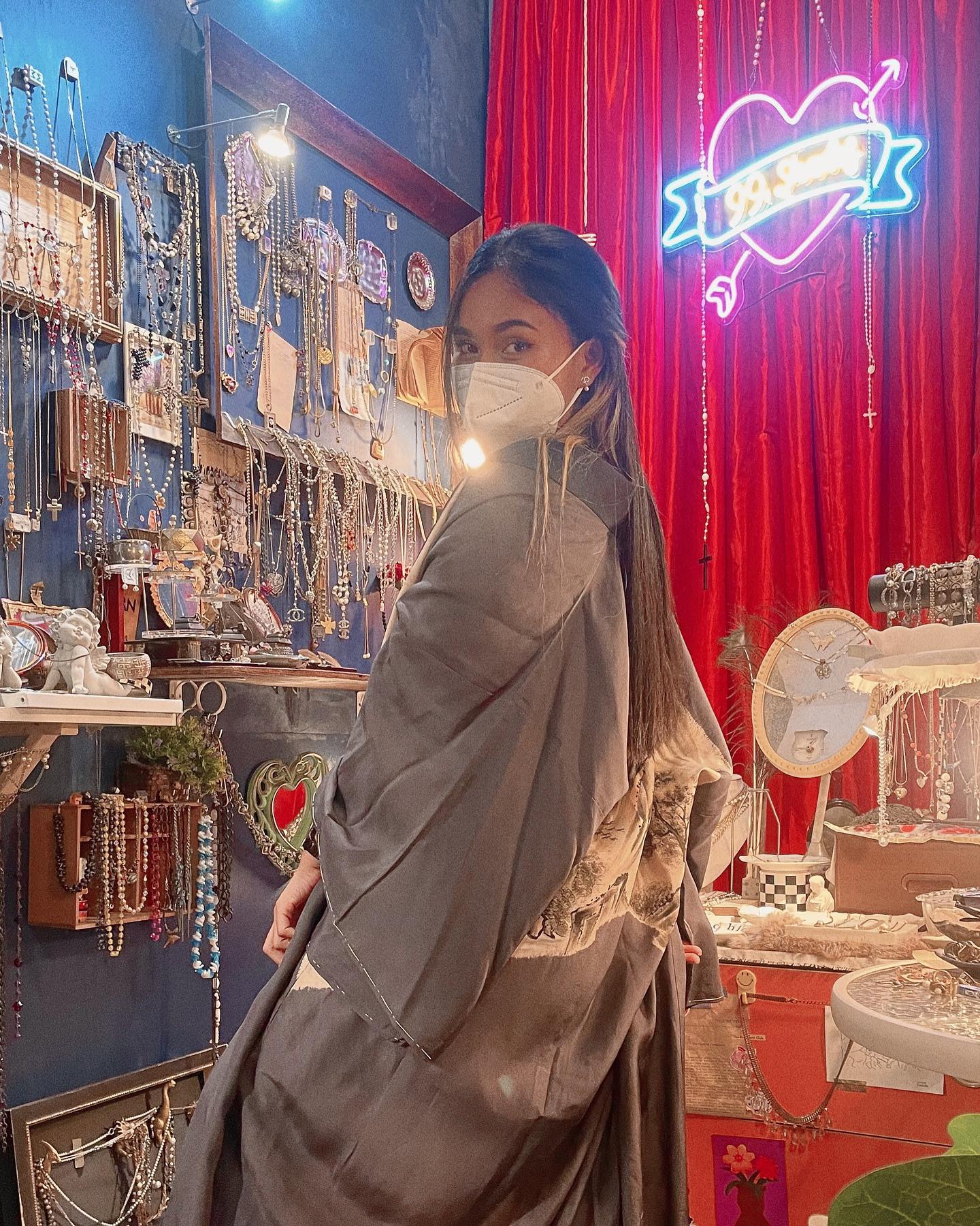 Customer wearing Sumo Vintage