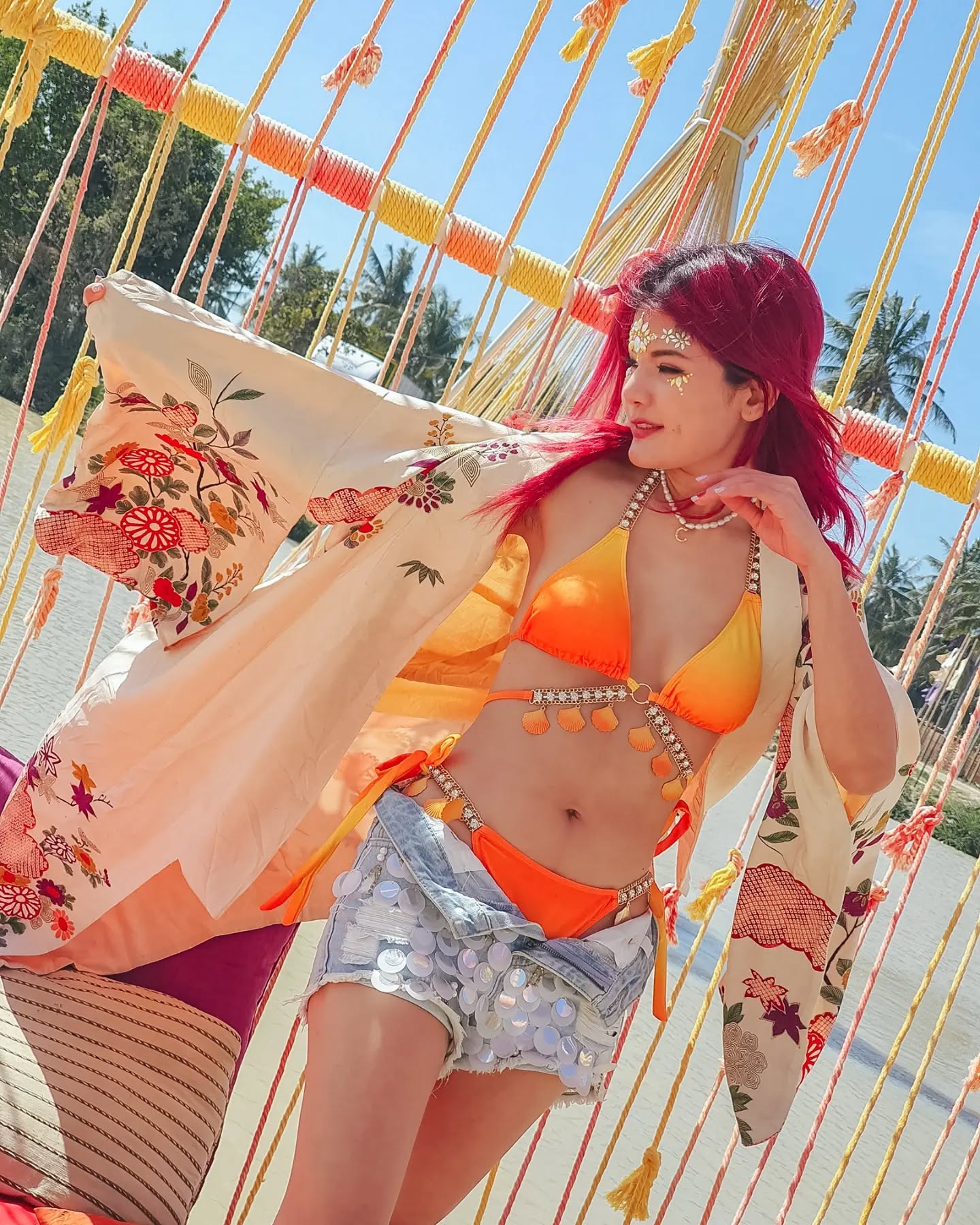 Customer wearing Sumo Vintage